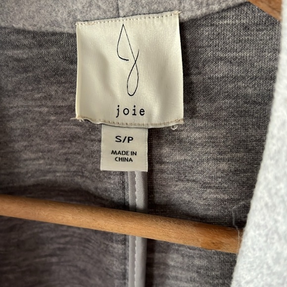 Beautiful Gray Lightweight Coat - Picture 2 of 5